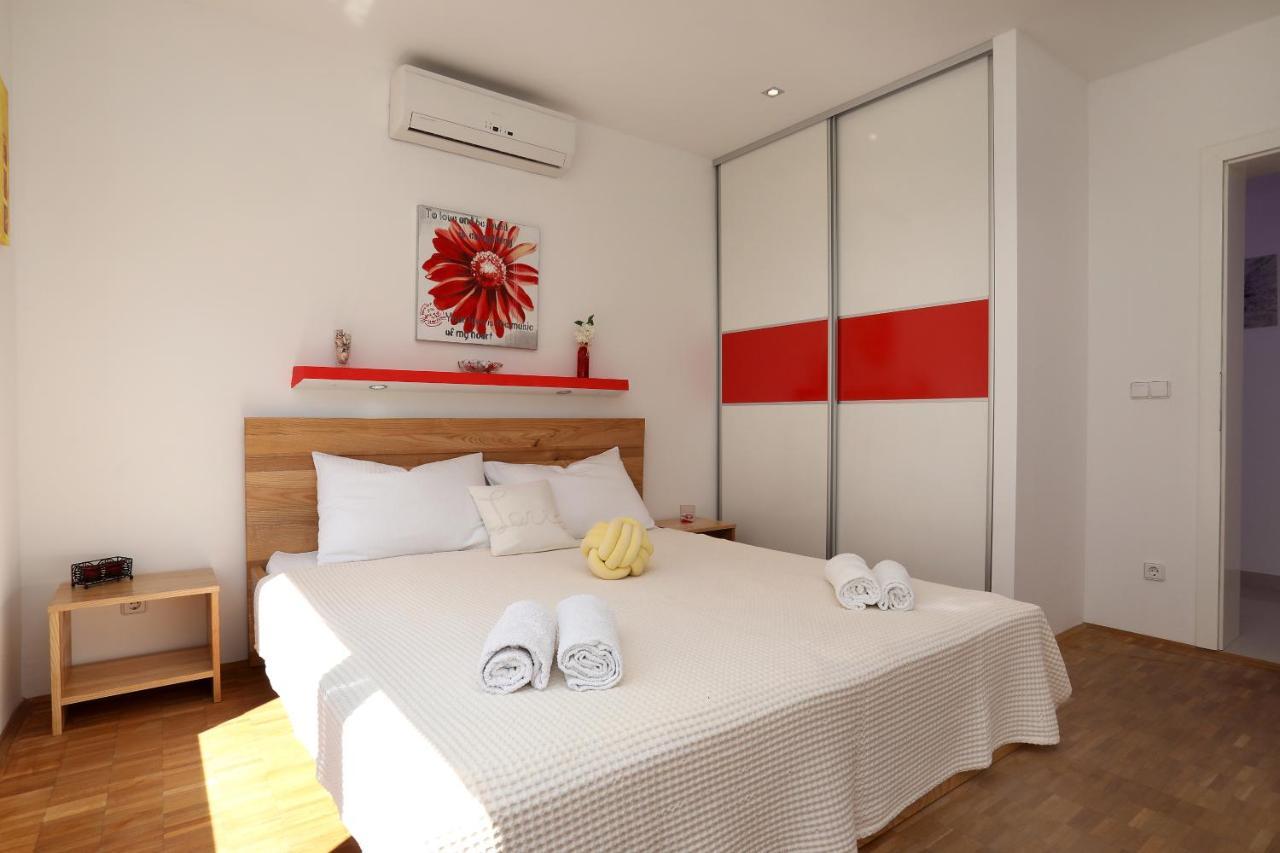 Apartments Vida Trogir Exterior photo