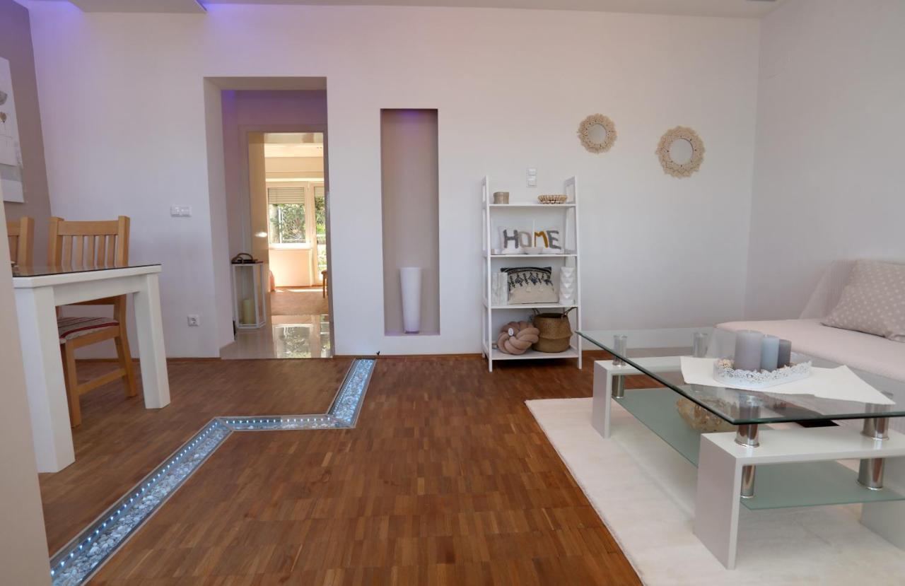 Apartments Vida Trogir Exterior photo